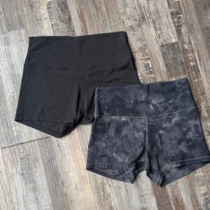 lululemon athletica Black and Patterned Athletic Shorts 4inch